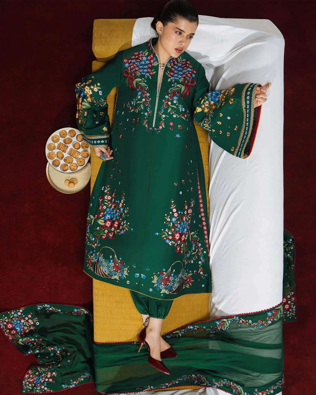 img_jugnu_lahore_lawn_awwal_boutique