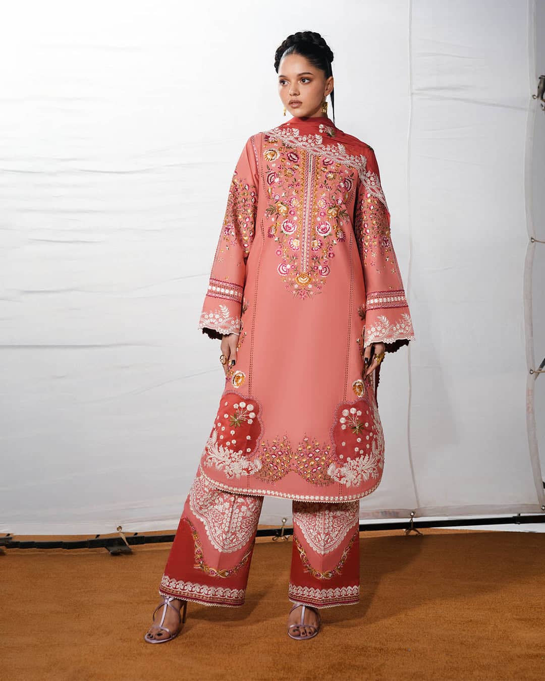 Jugnu Lahore Lawn/Dinaz/Pink