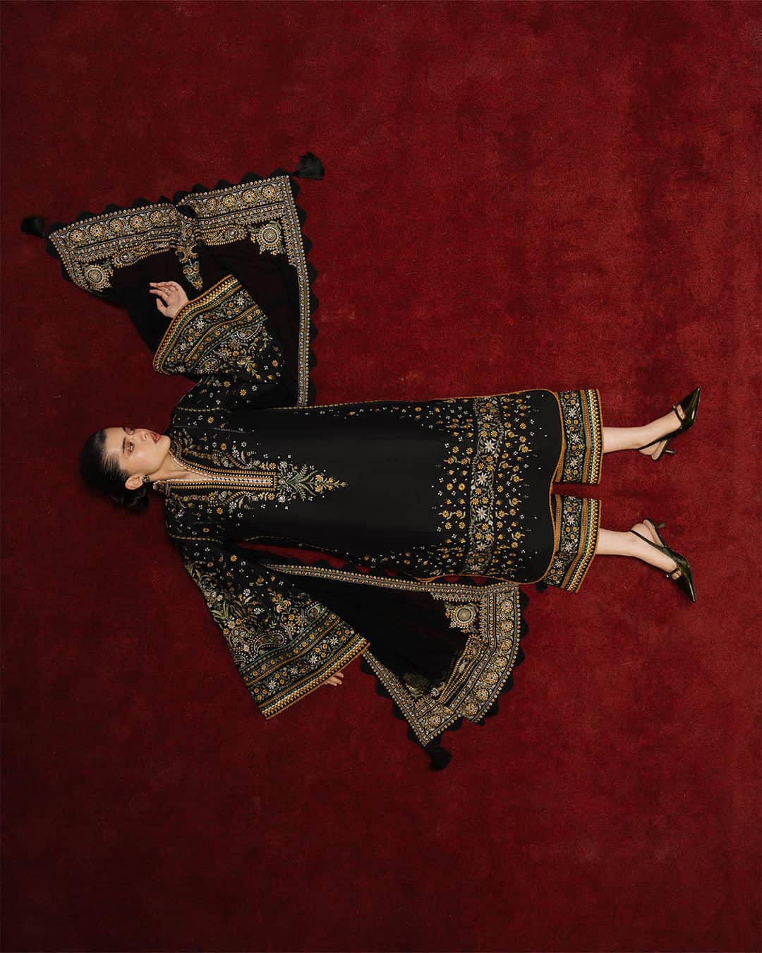 img_jugnu_lahore_lawn_awwal_boutique