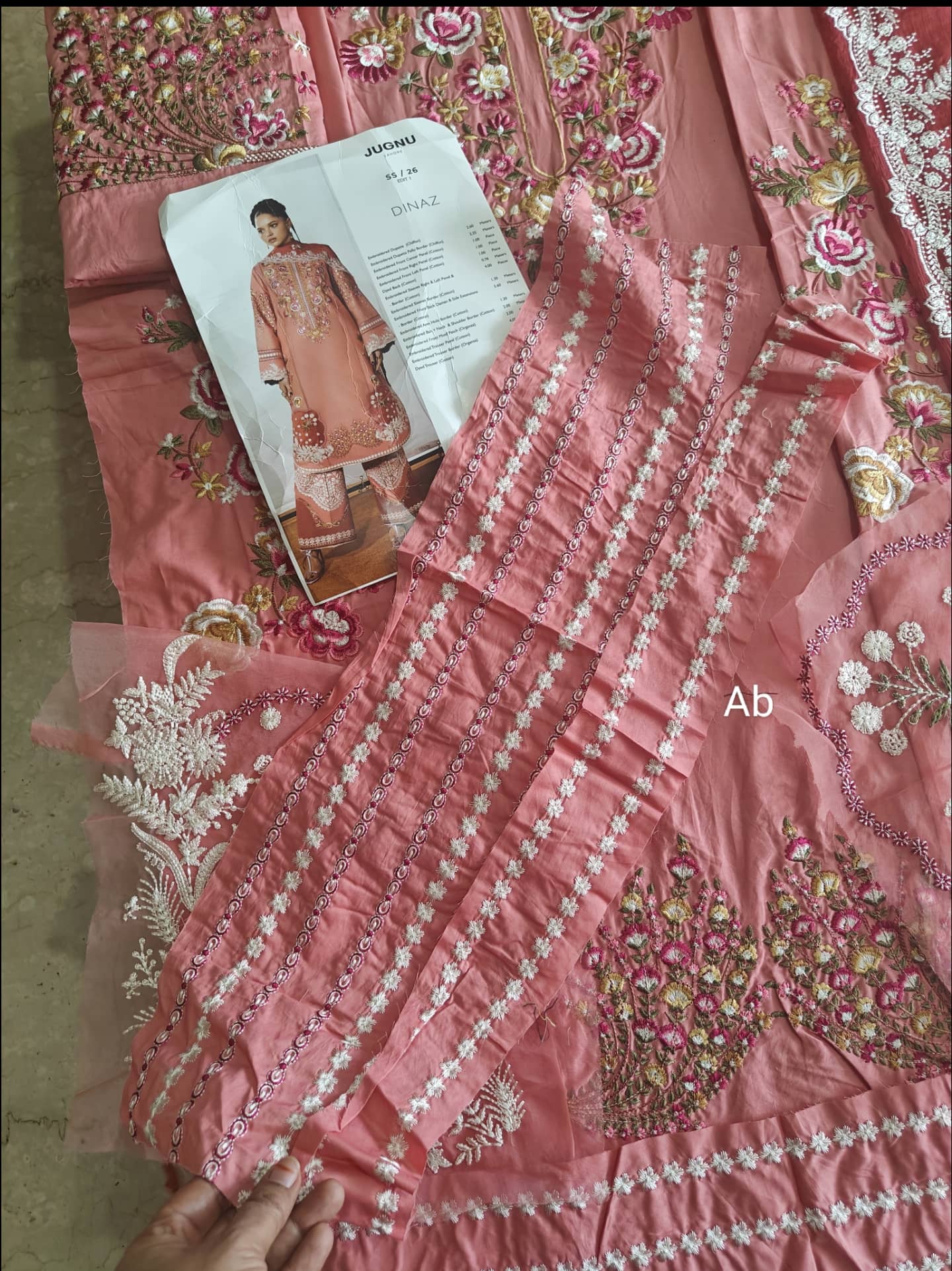 Hot🔥Seller/Open Pic/Jugnu Lahore Lawn/Dinaz/Pink