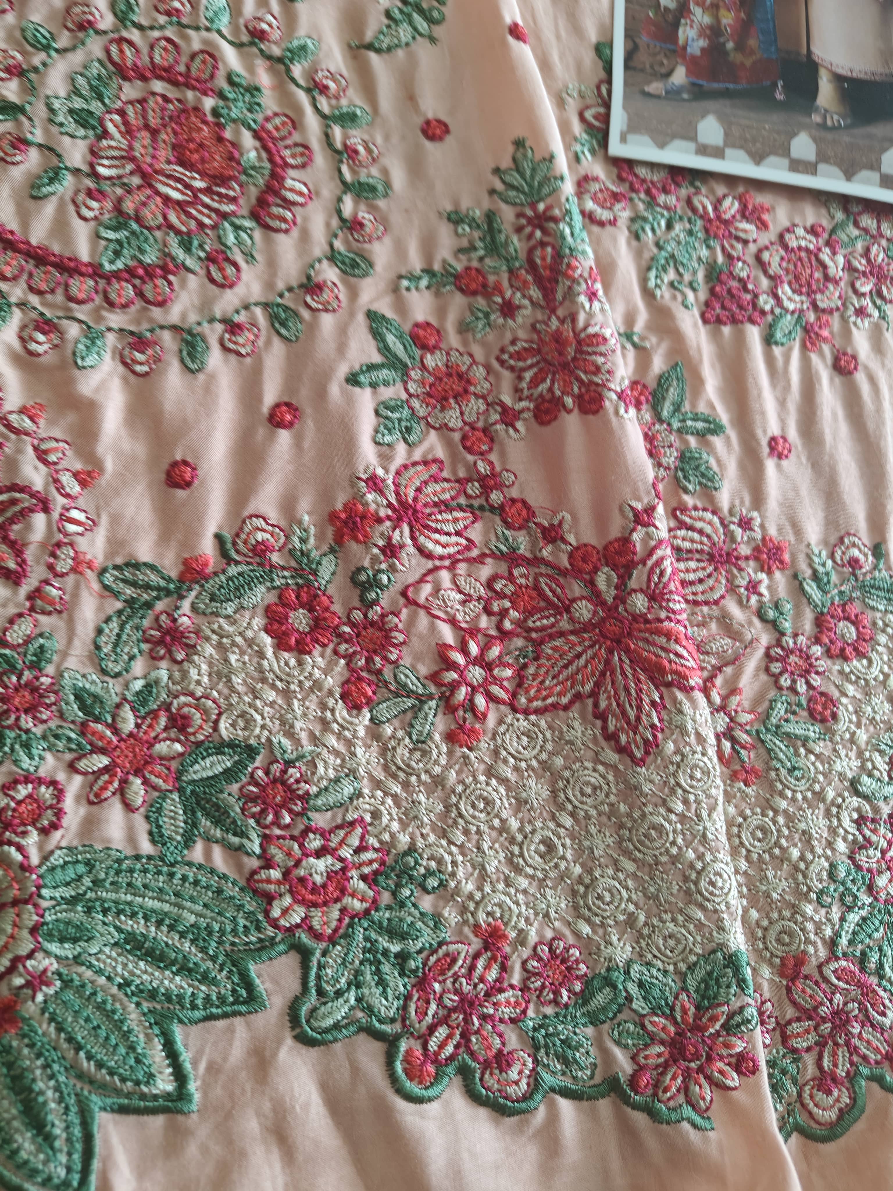 Hot🔥Seller/Open Pic/Jugnu Lahore Lawn/Zerah/Peach