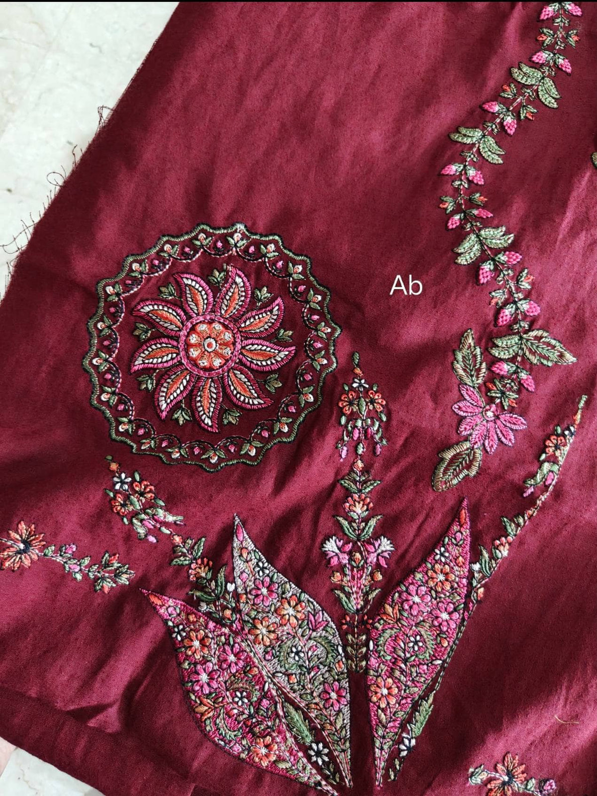 img_hussain_rehar_jugnu_awwal_boutique