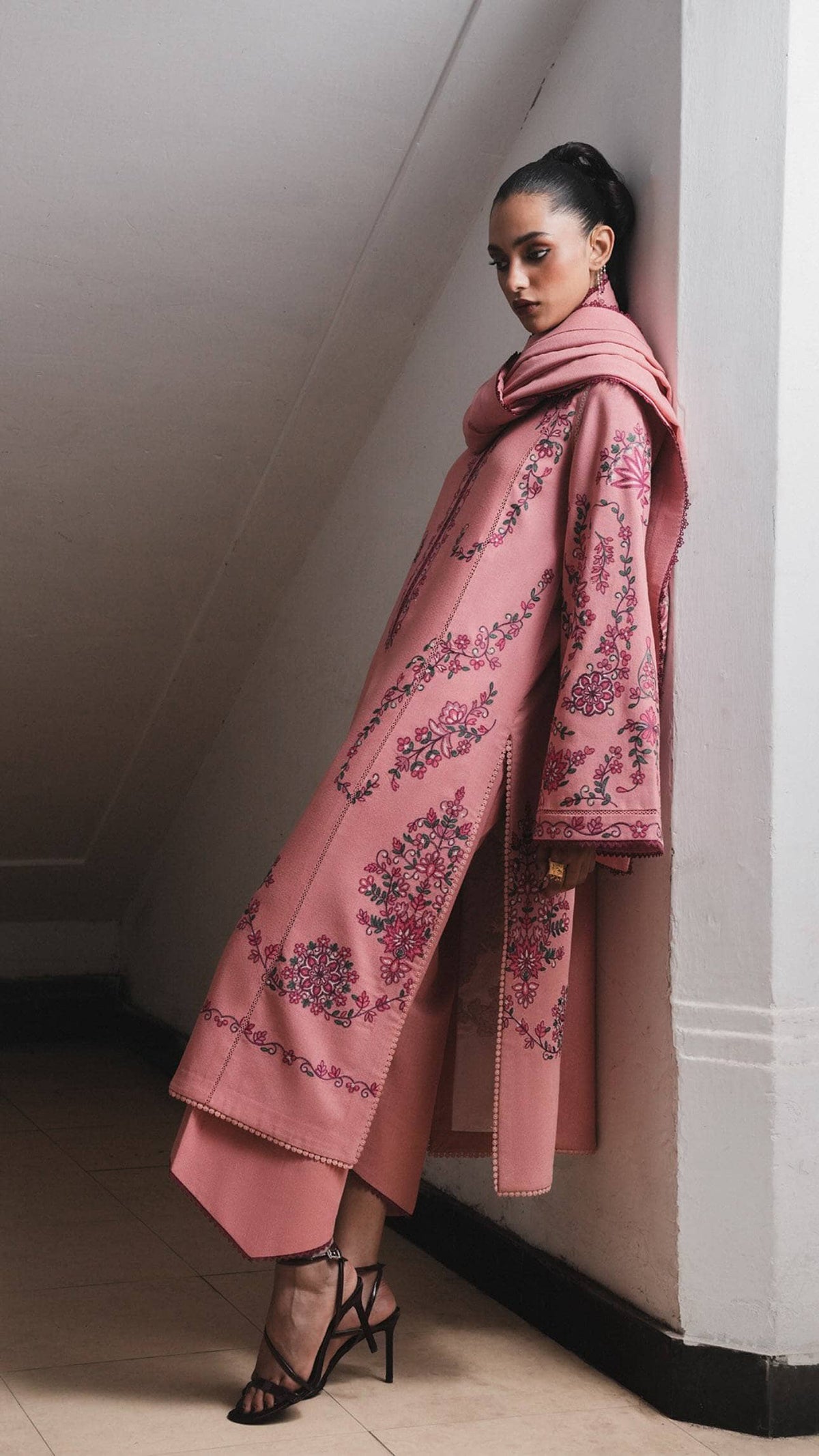 Jugnu Lahore/Karandi/Dahlia/Rose Gold