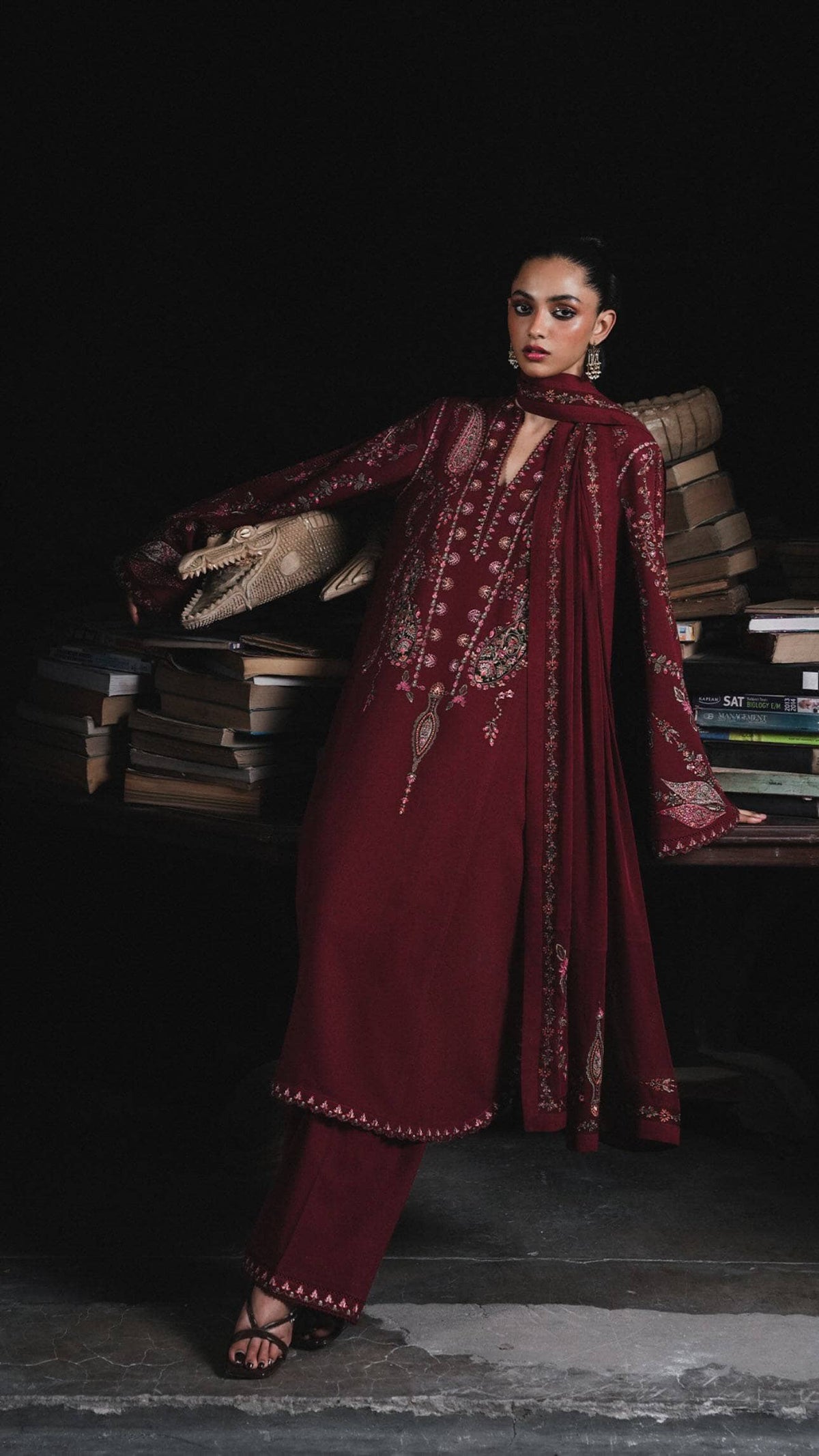 img_jugnu_lahore_karandi_awwal_boutique