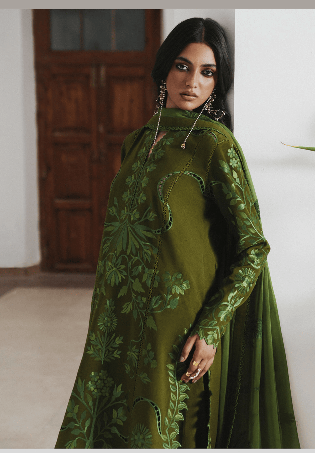 img_jugnu_lahore_karandi_awwal_boutique