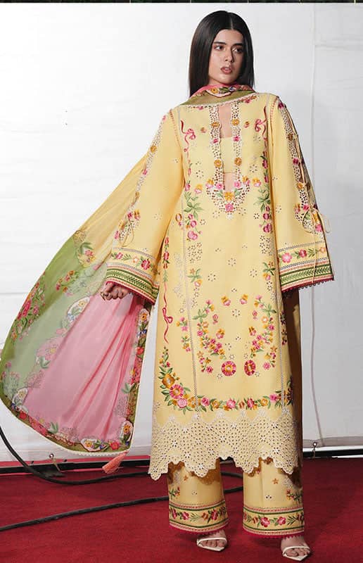 img_jugnu_lahore_lawn_awwal_boutique