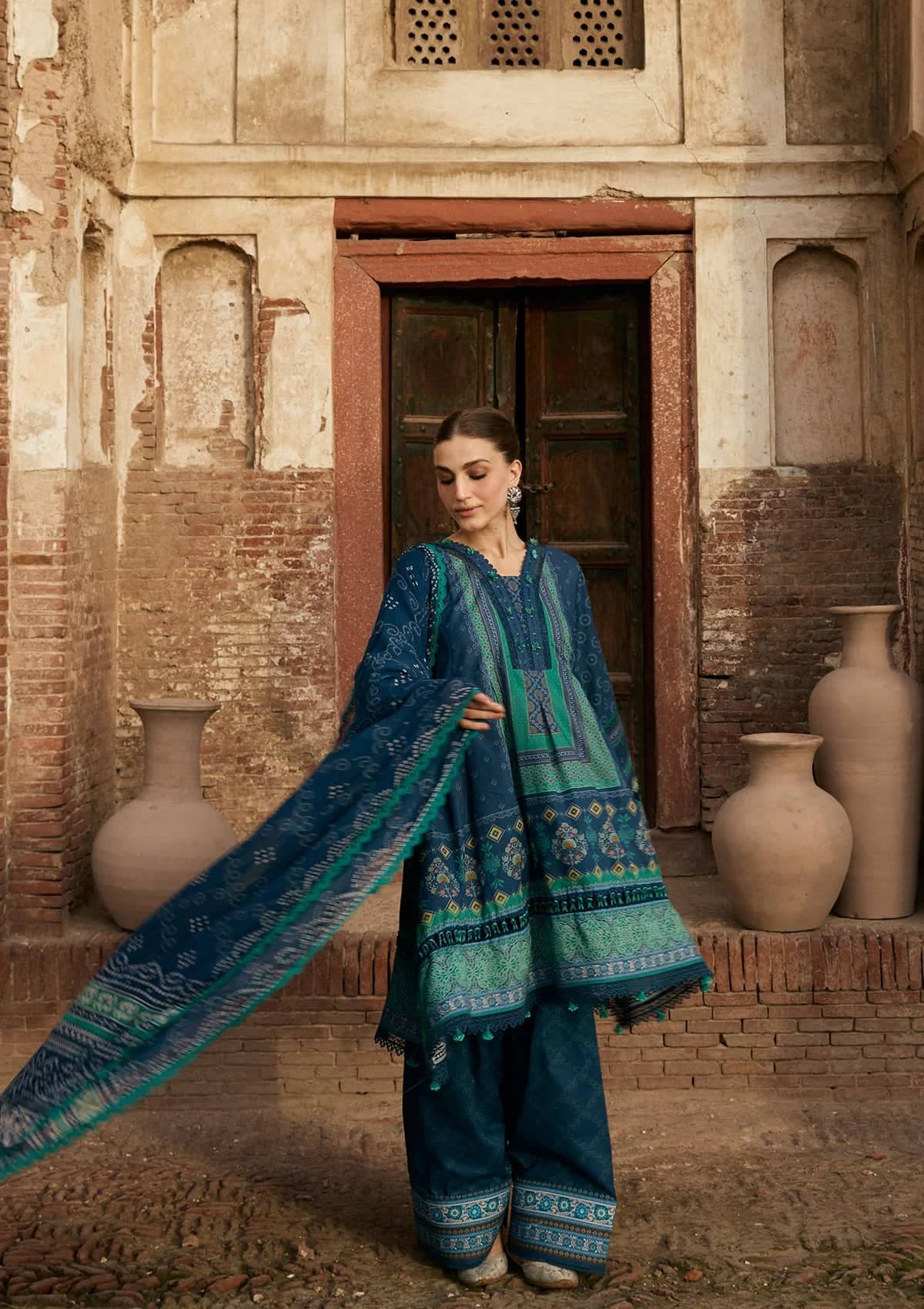 Kahf Aangan Luxury Casuals/1B-Sumbul