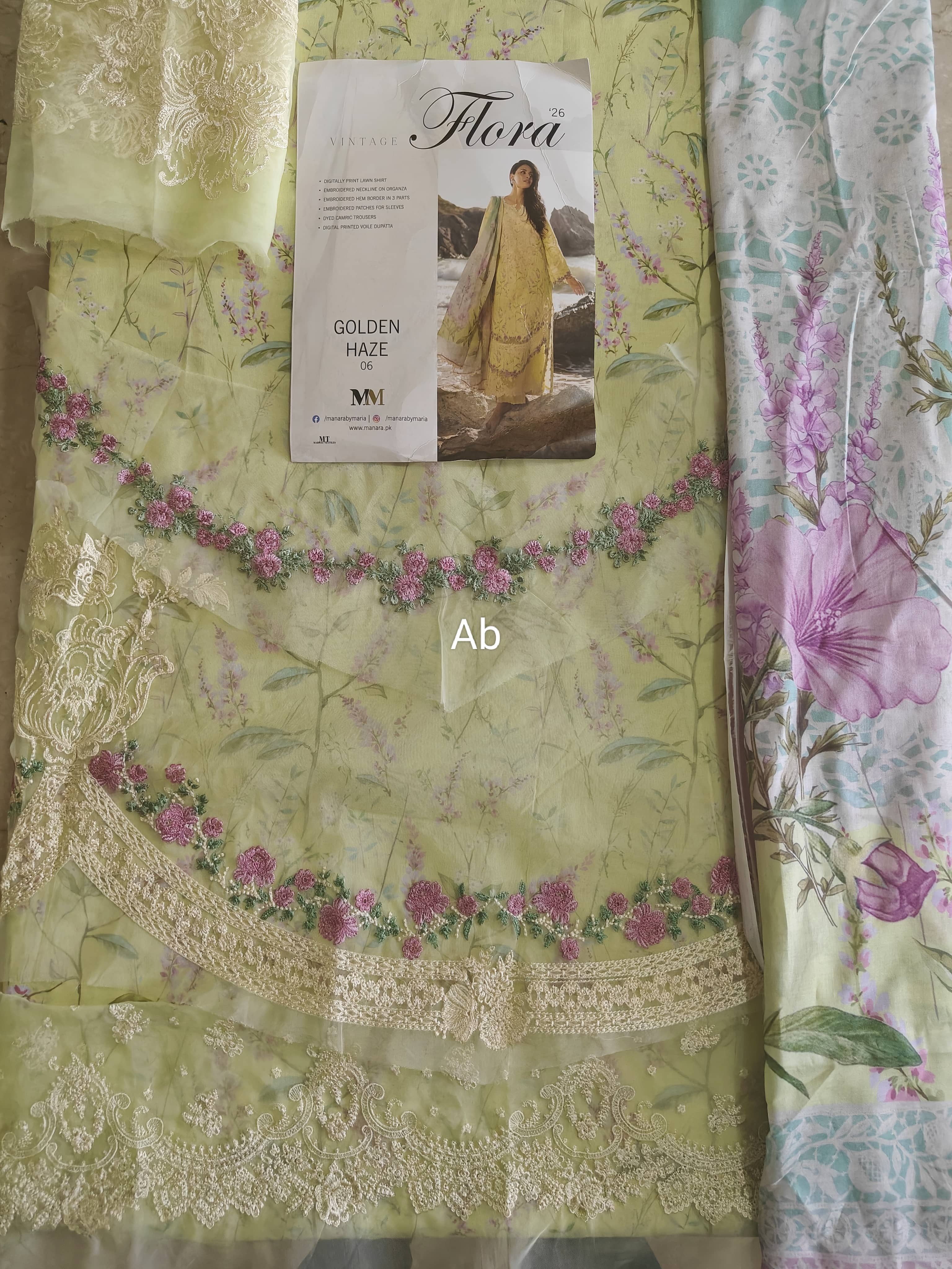 Sale‼️Open Pic/Manara Luxury Lawn 26/Golden Haze/Lime Yellow