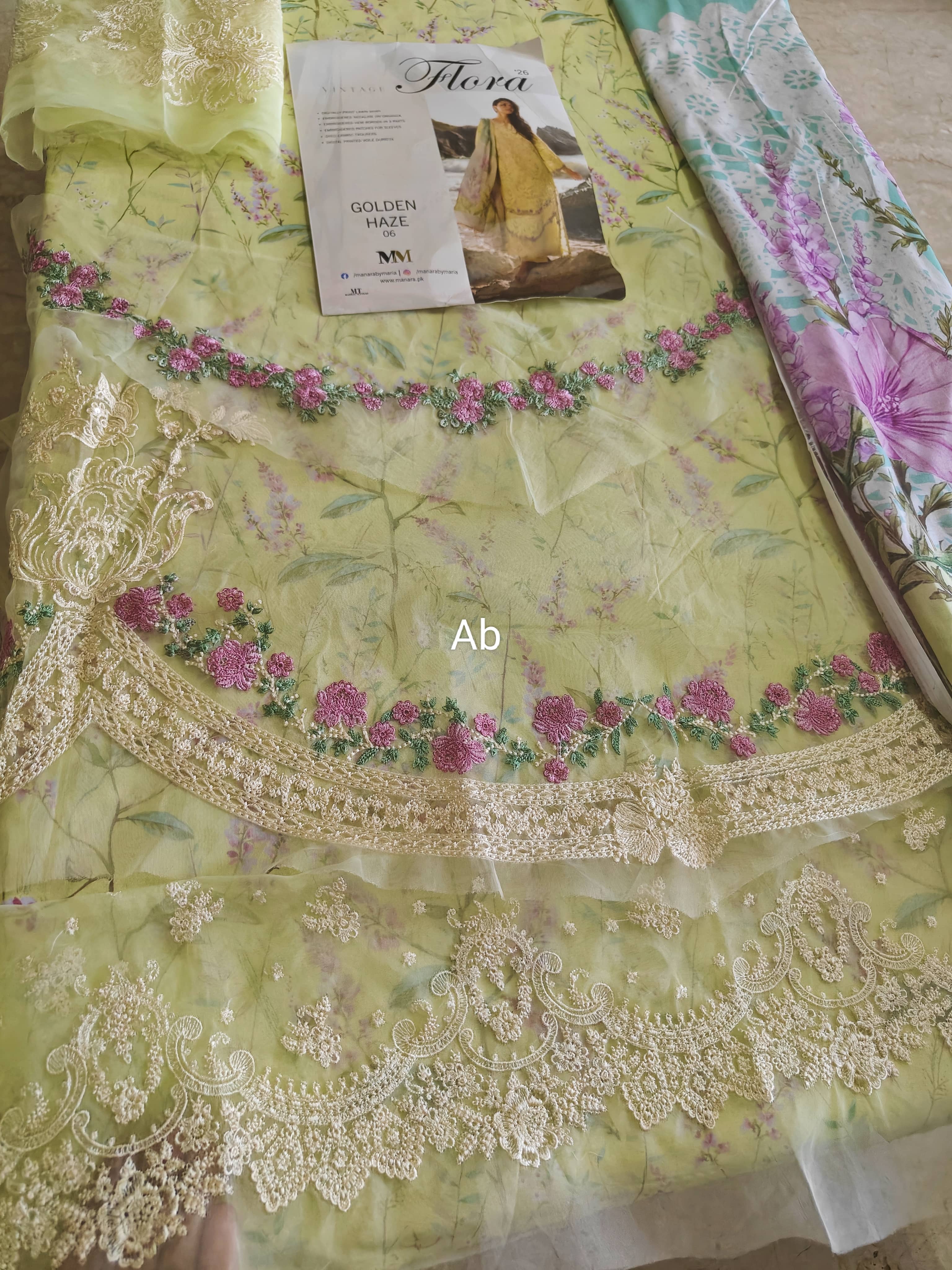 Sale‼️Open Pic/Manara Luxury Lawn 26/Golden Haze/Lime Yellow