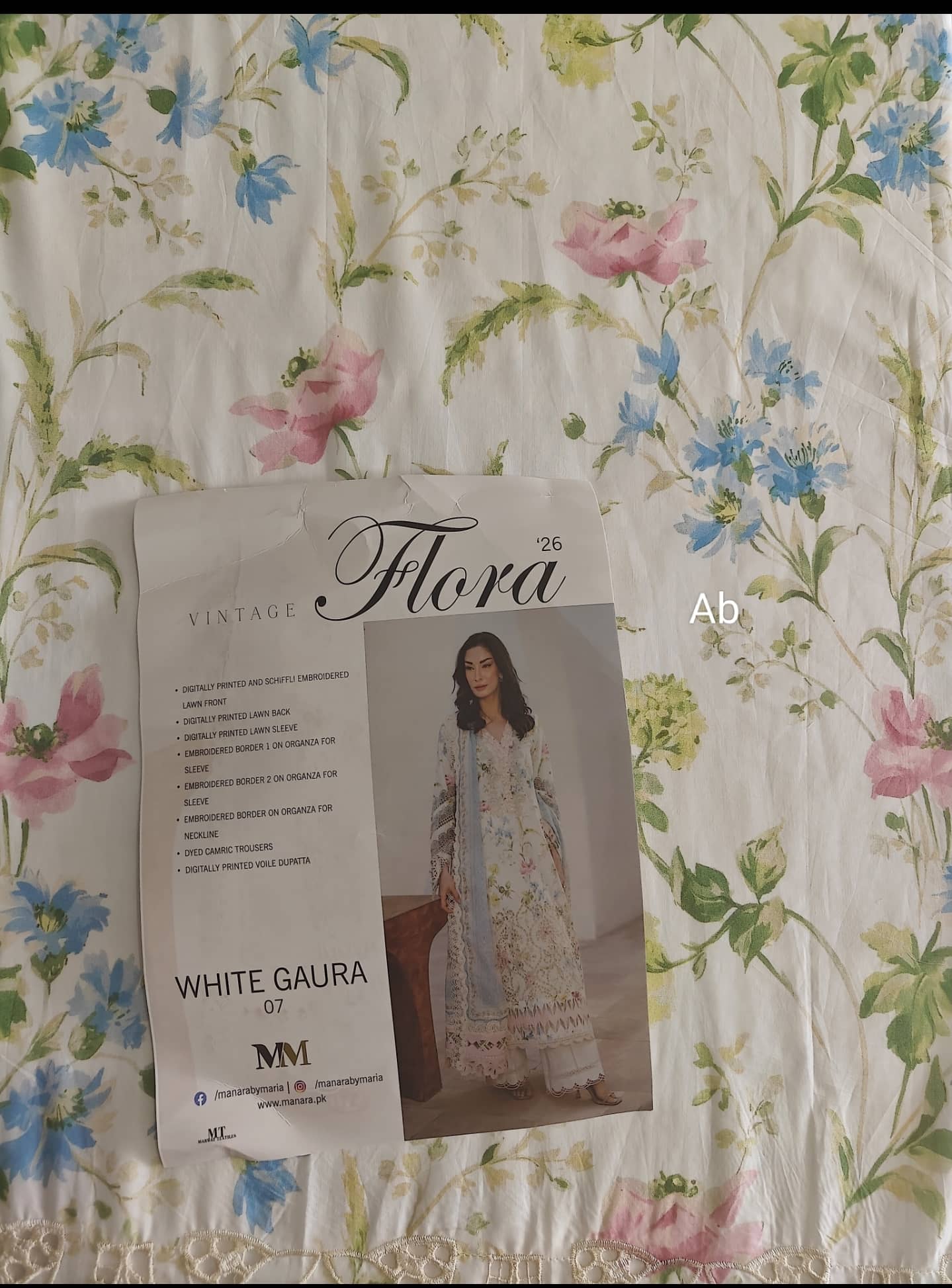 Open Pic/Manara Luxury Lawn 26/White Gaura/Off White