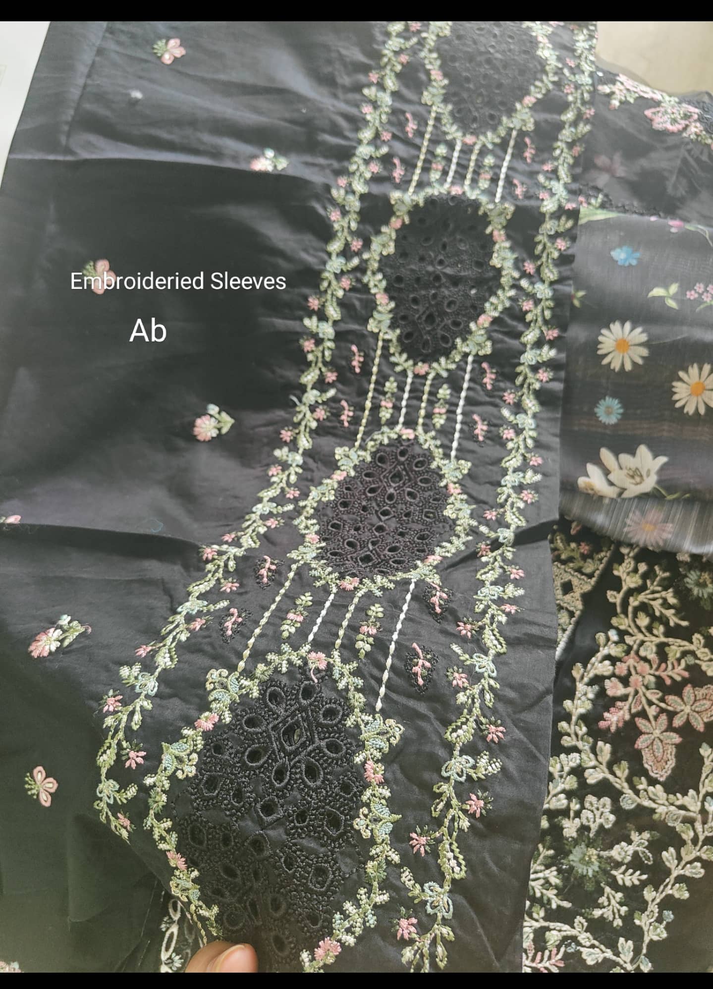 img_kahf_premium_lawn_awwal_boutique