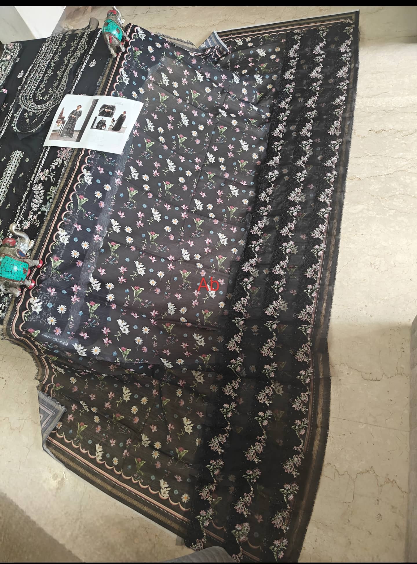 img_kahf_premium_lawn_awwal_boutique