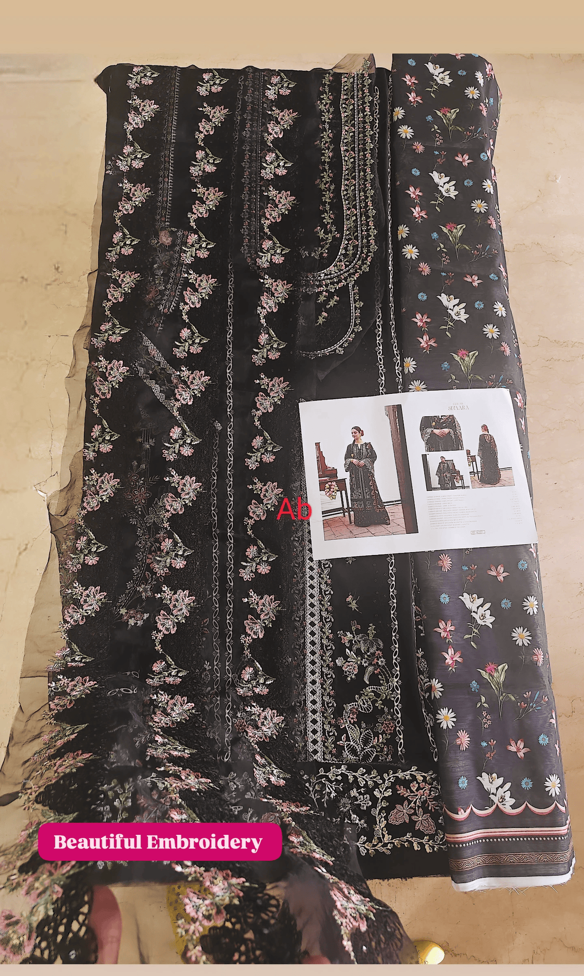 Sale‼️Open Pic/Kahf Premium Lawn 26/KLB-3B SIYAARA