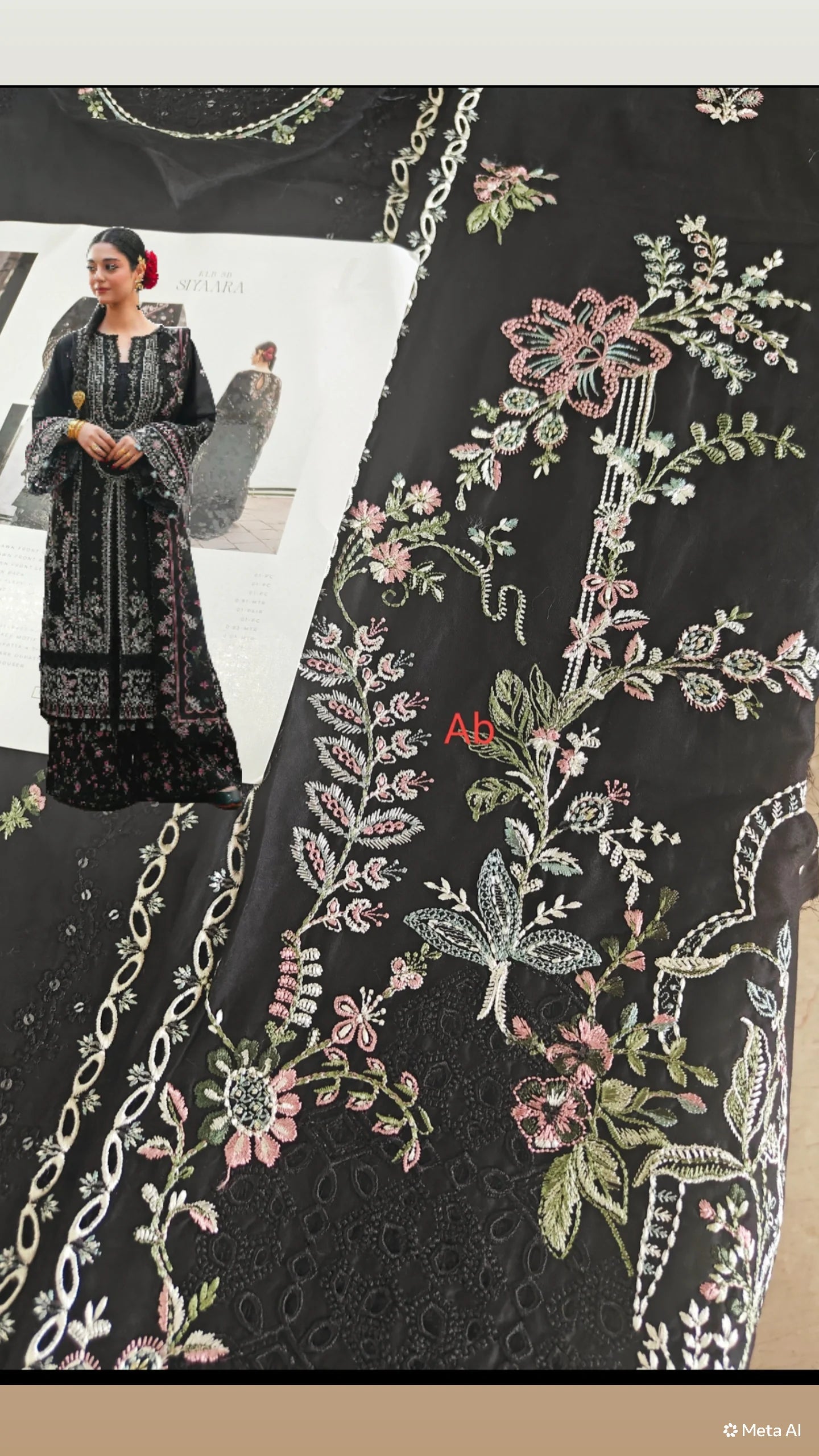 Sale‼️Open Pic/Kahf Premium Lawn 26/KLB-3B SIYAARA