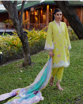 ing_farah_talib_aziz_lawn_24_awwal_boutique