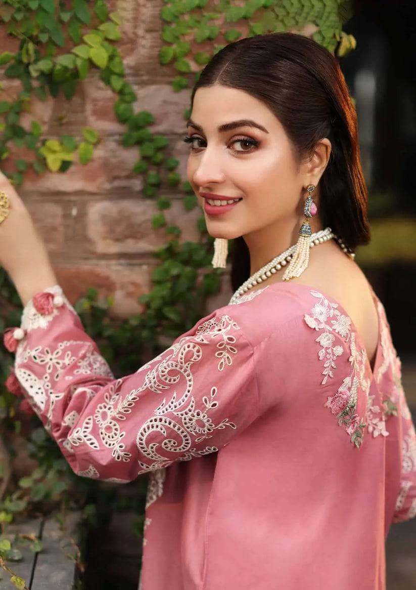 img_kahf_premium_lawn_awwal_boutique