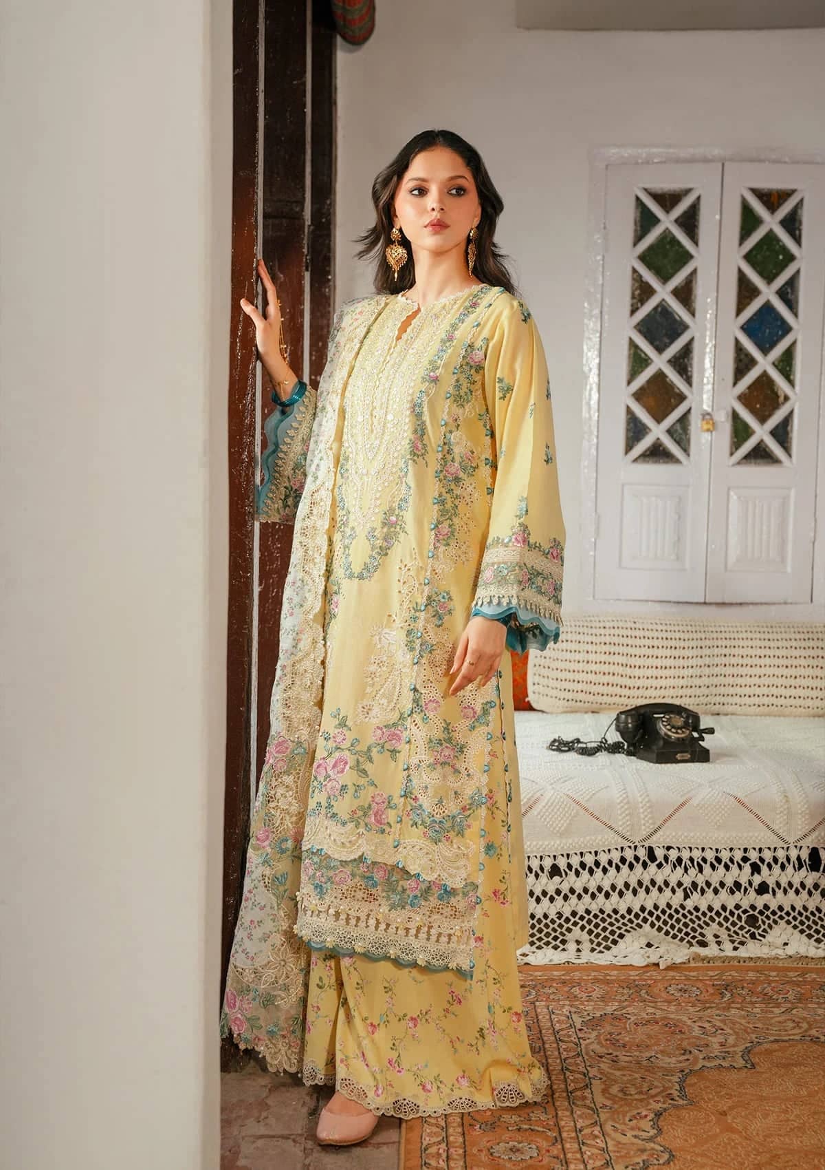 img_kahf_premium_lawn_collection_awwal_boutique