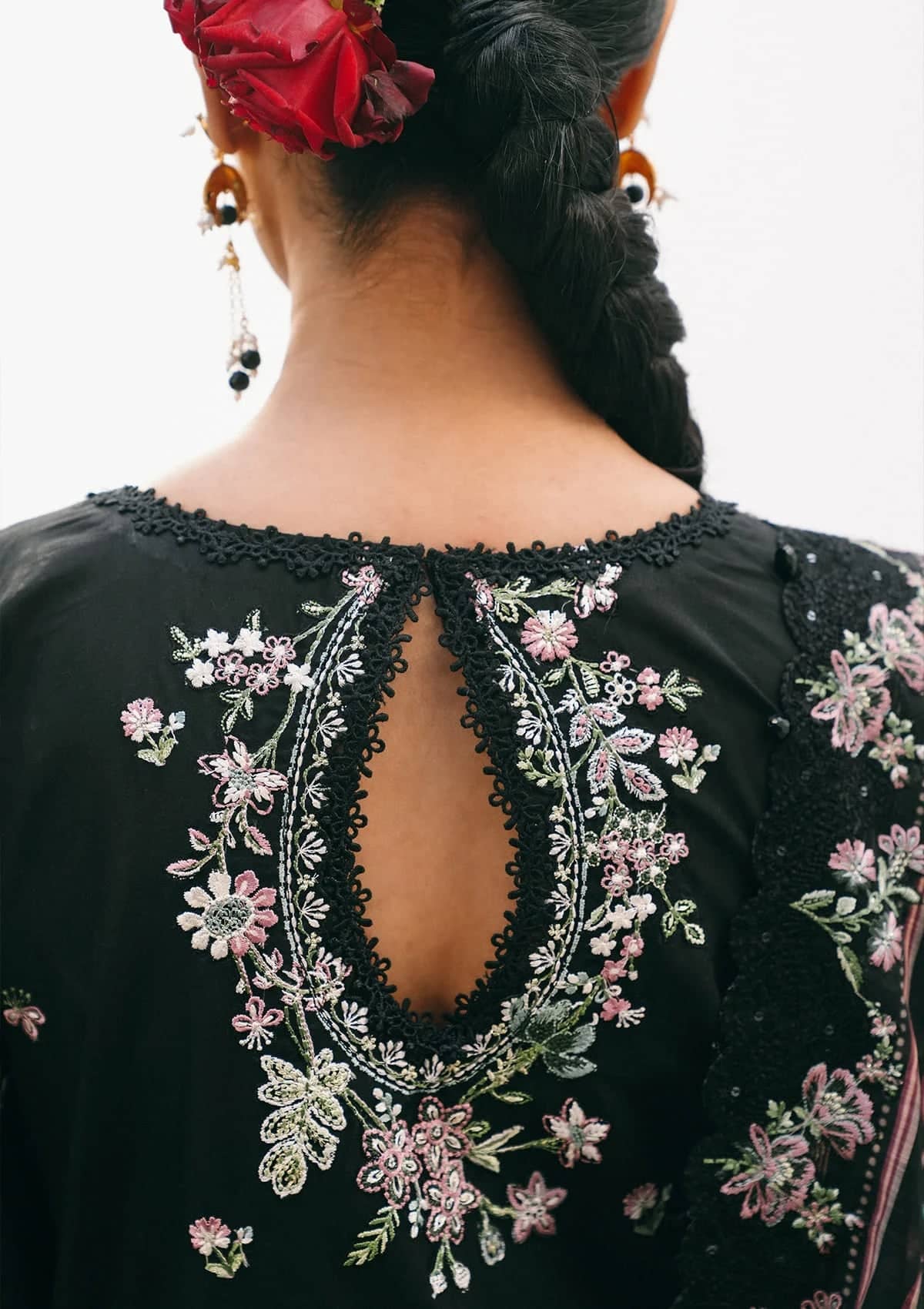 Kahf Premium Lawn 26/KLB-3B SIYAARA