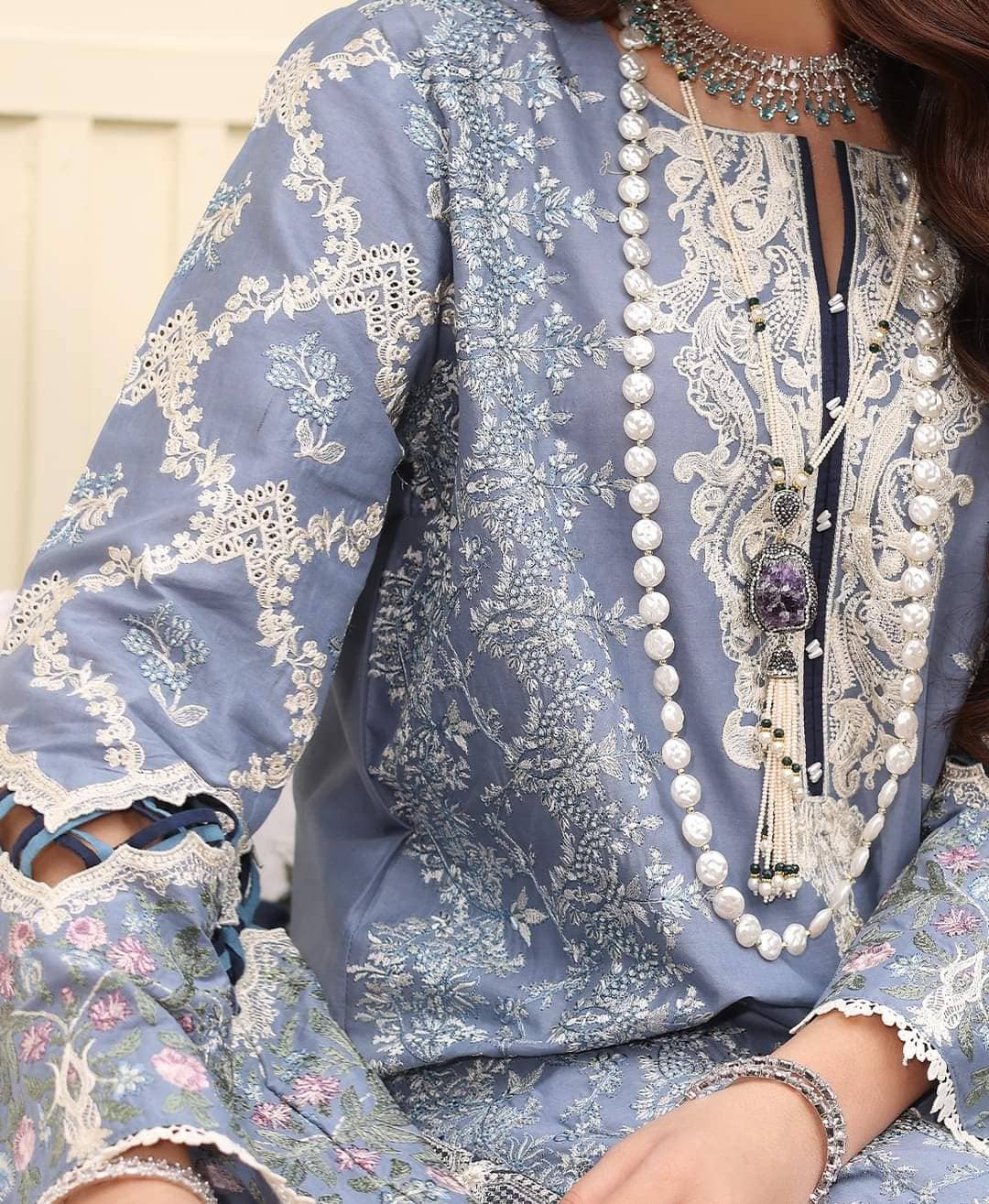 img_kahf_premium_lawn_awwal_boutique