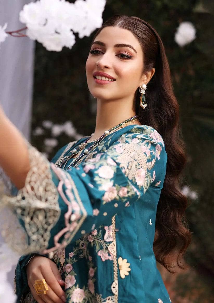 img_kahf_premium_lawn_awwal_boutique