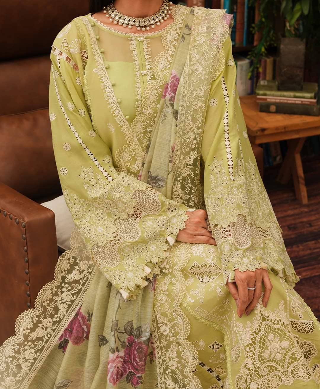 img_kahf_lawn_24_awwal_boutique