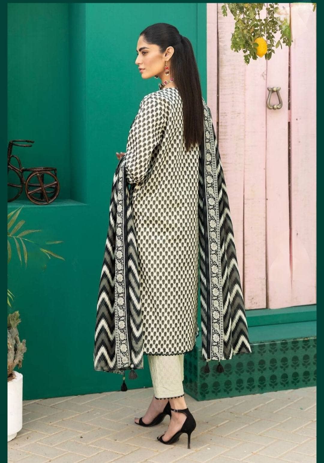img_khaadi_lawn_24_awwal_boutique