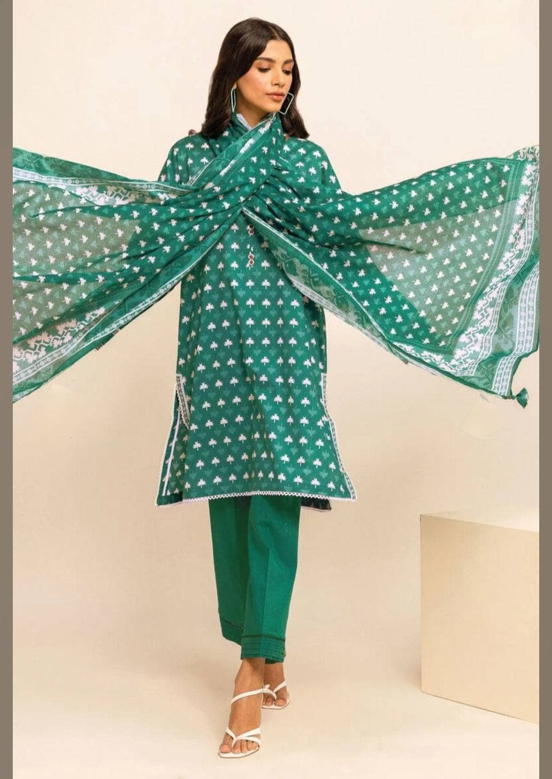 img_khaadi_lawn_24_awwal_boutique