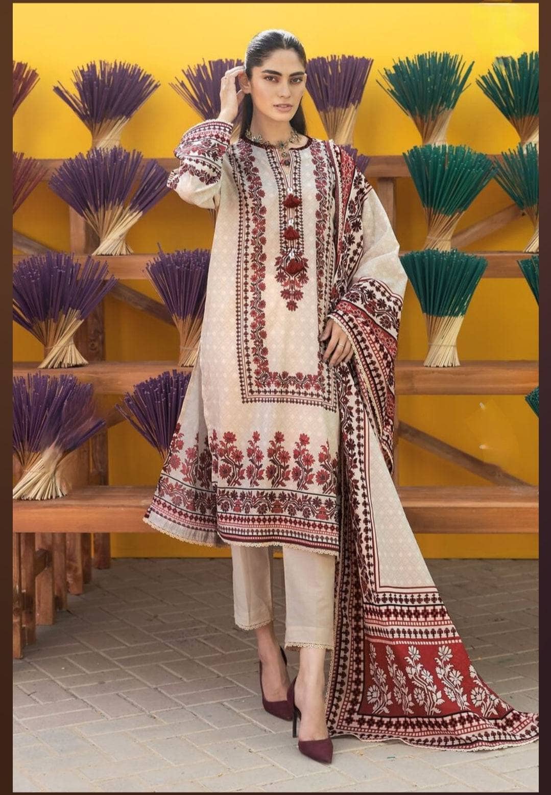 img_khaadi_lawn_24_awwal_boutique
