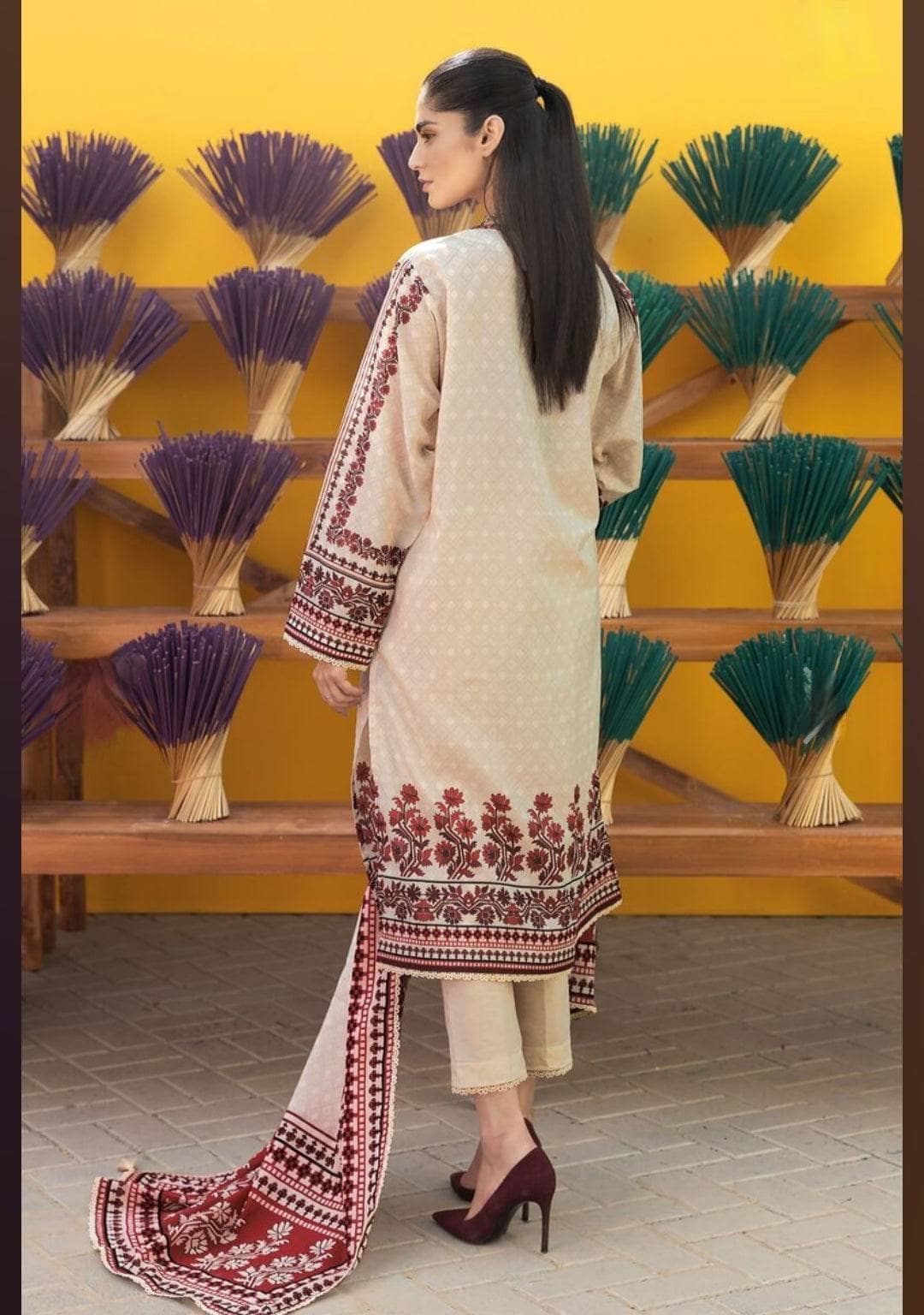 img_khaadi_lawn_24_awwal_boutique