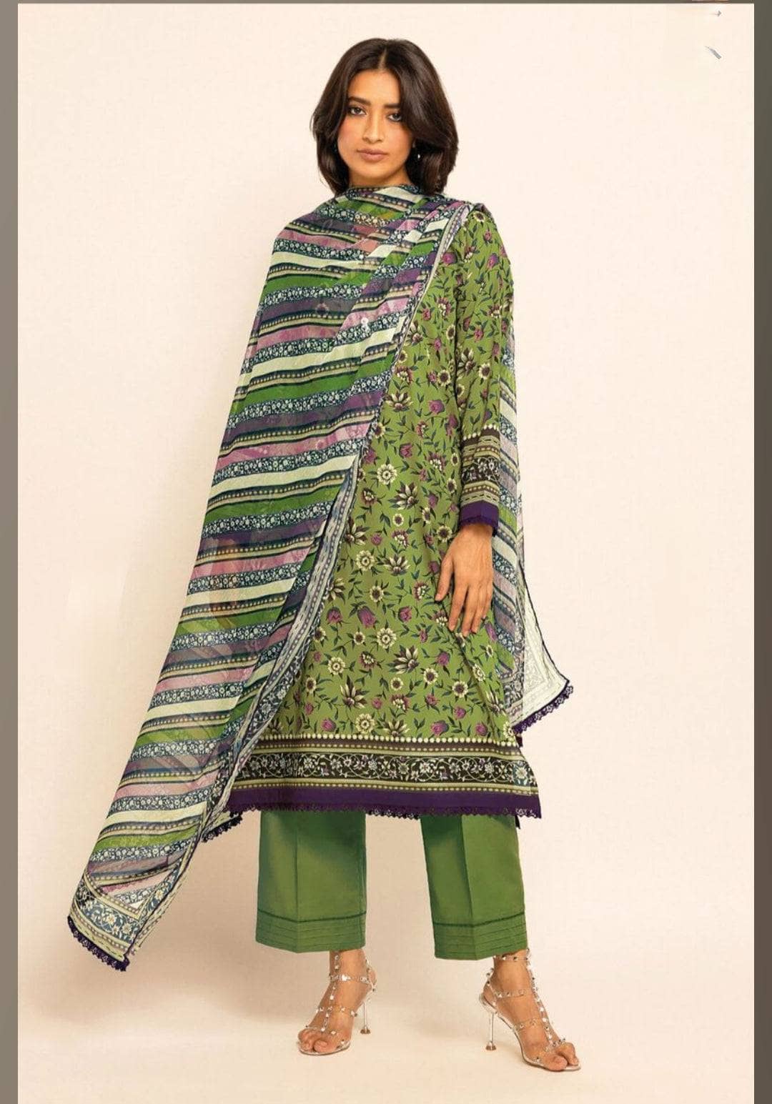 img_khaadi_lawn_23_awwal_boutique
