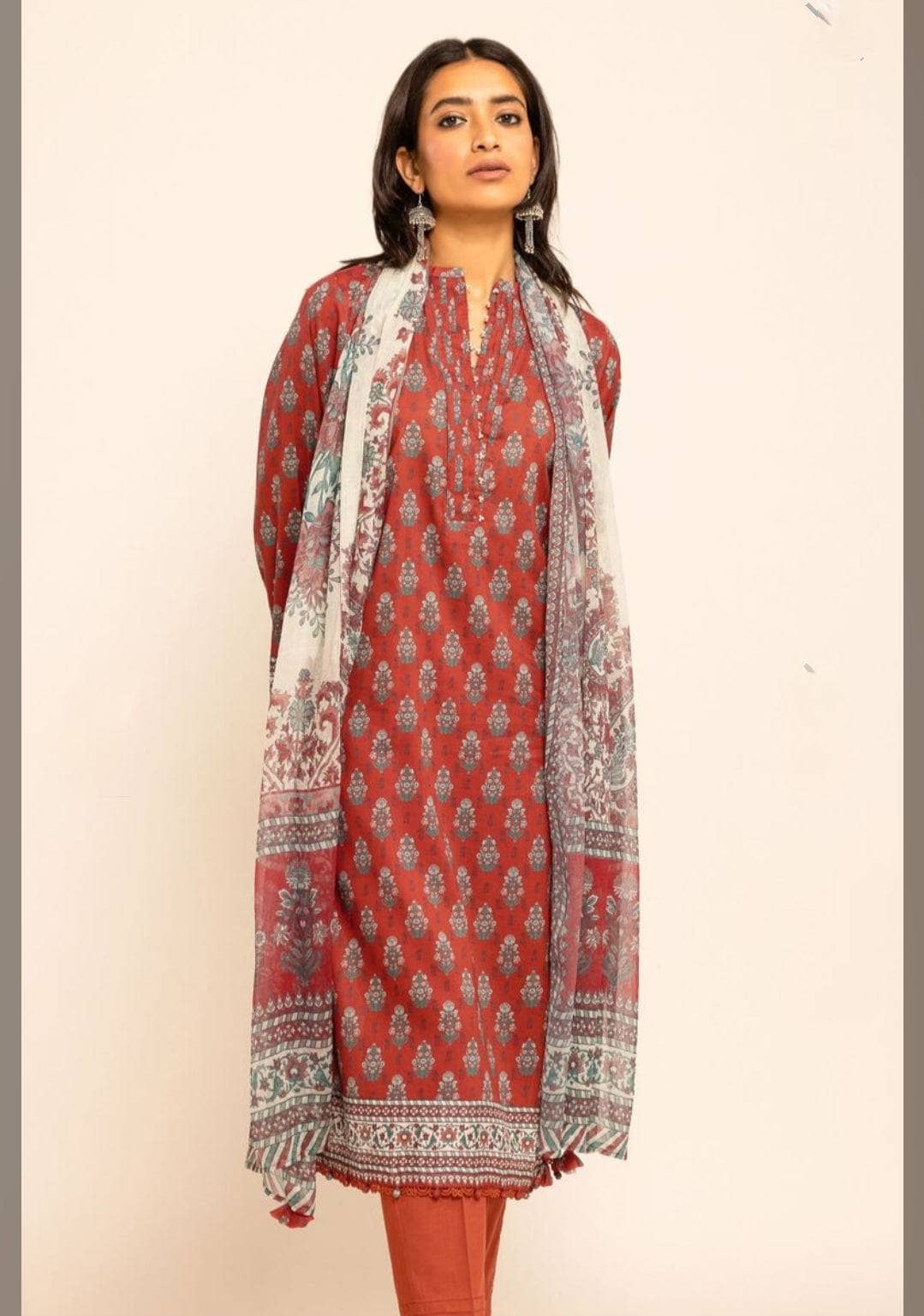 img_khaadi_lawn_23_awwal_boutique