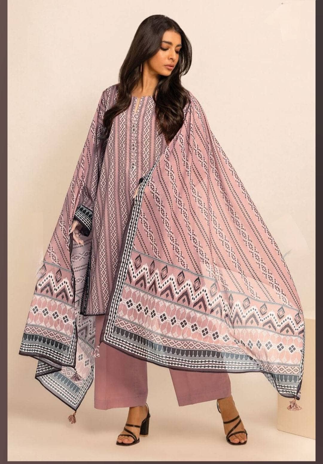img_khaadi_lawn_24_awwal_boutique