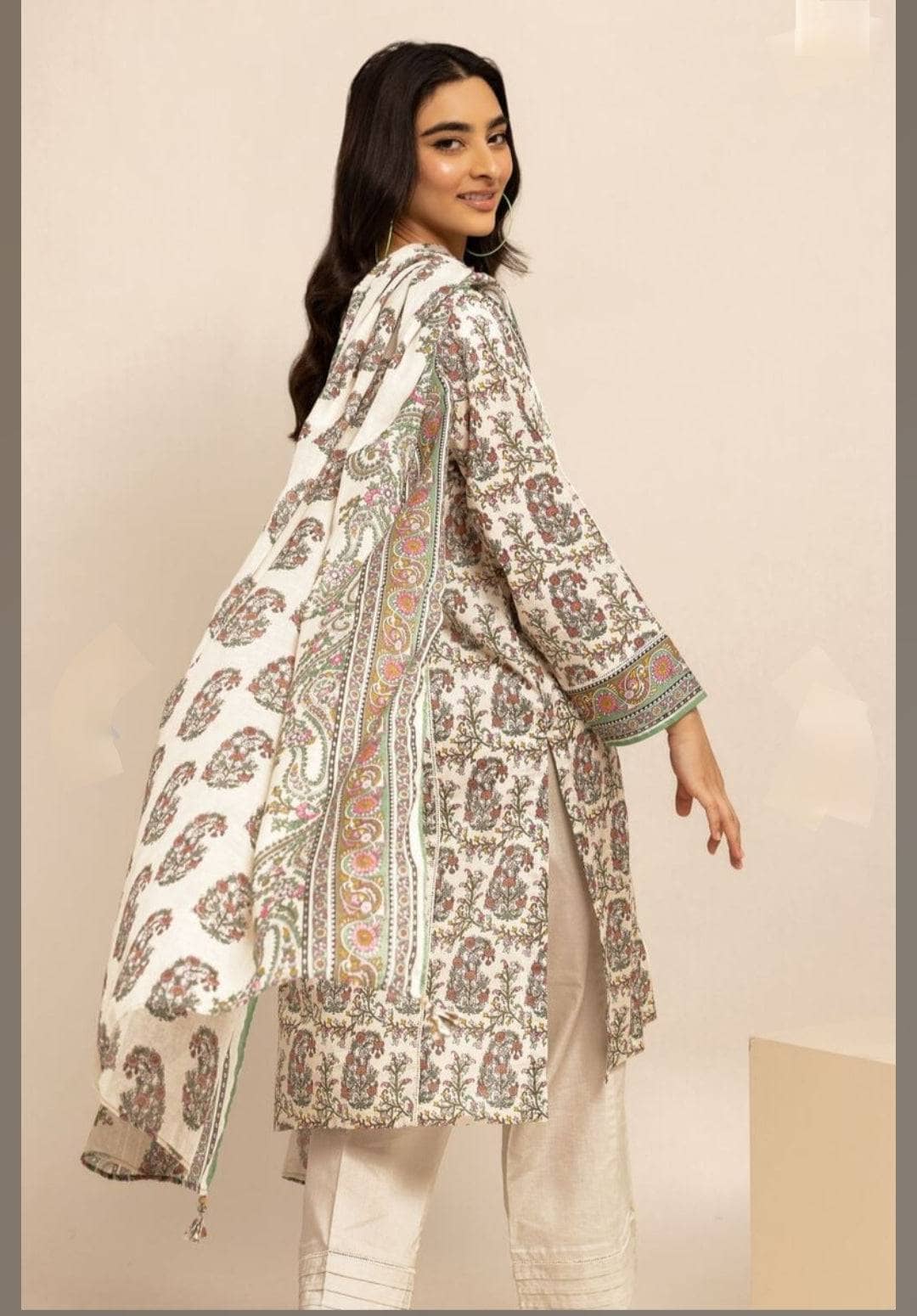 img_khaadi_lawn_24_awwal_boutique