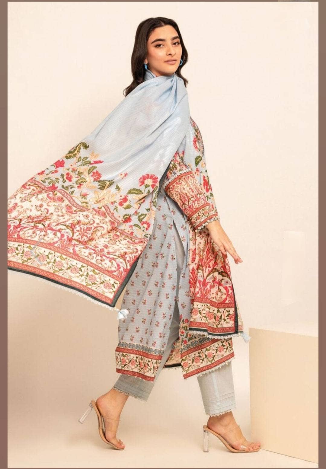 img_khaadi_lawn_24_awwal_boutique