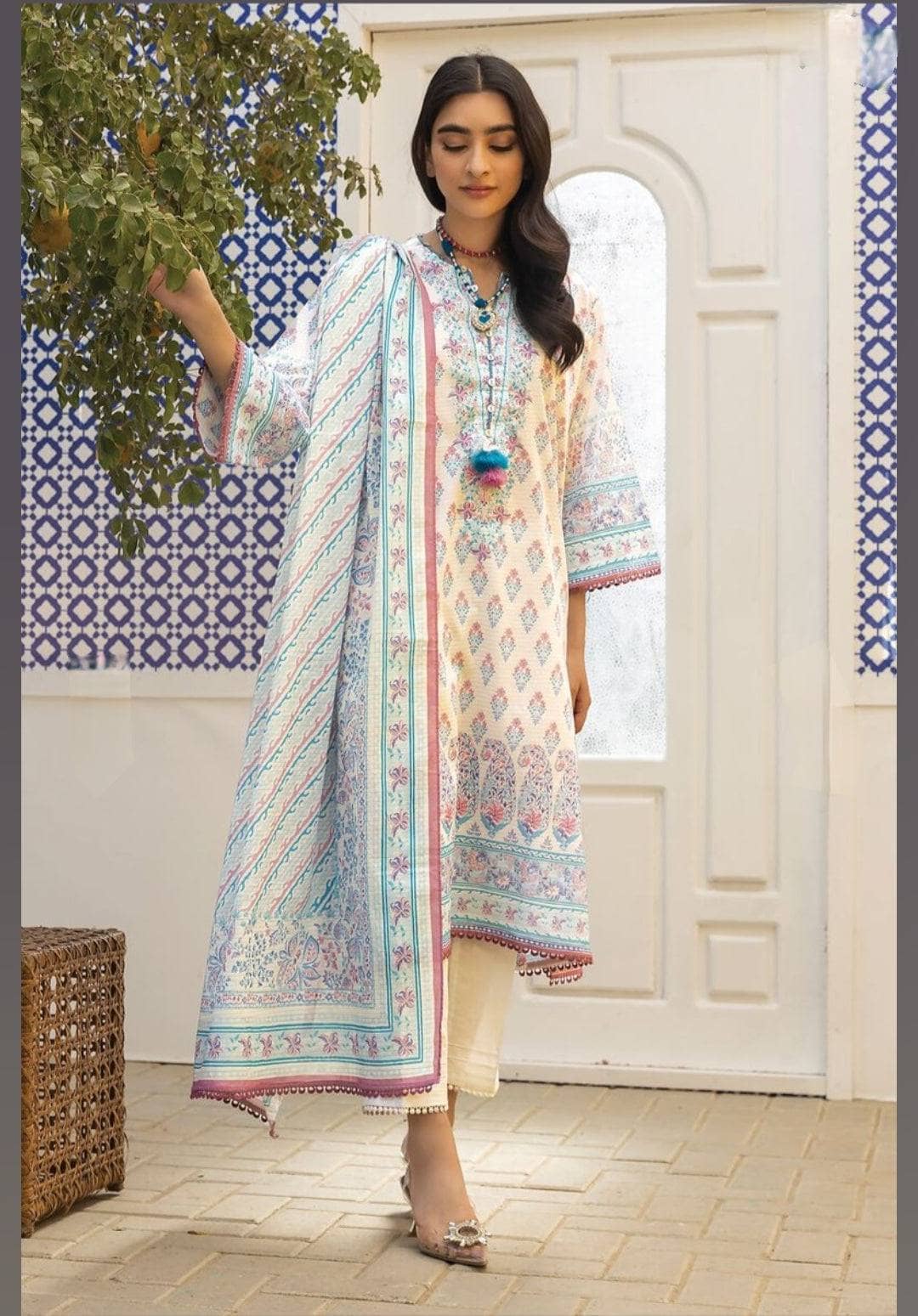 img_khaadi_lawn_24_awwal_boutique