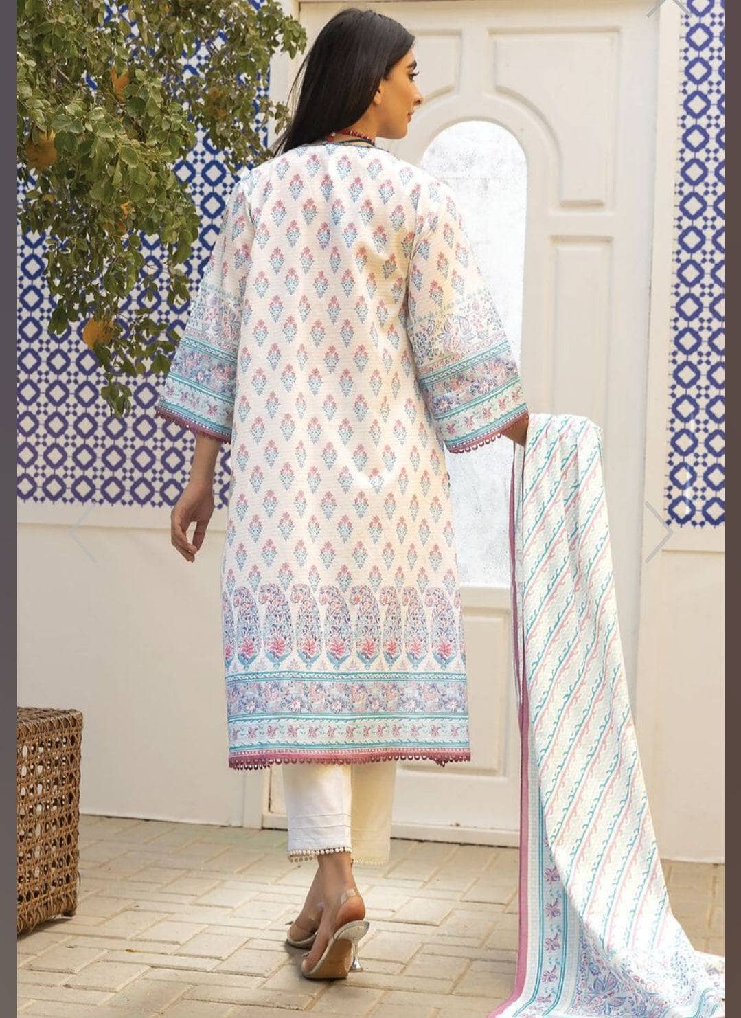 img_khaadi_lawn_24_awwal_boutique