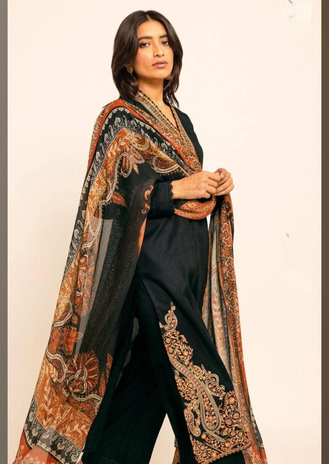 img_khaadi_lawn_23_awwal_boutique