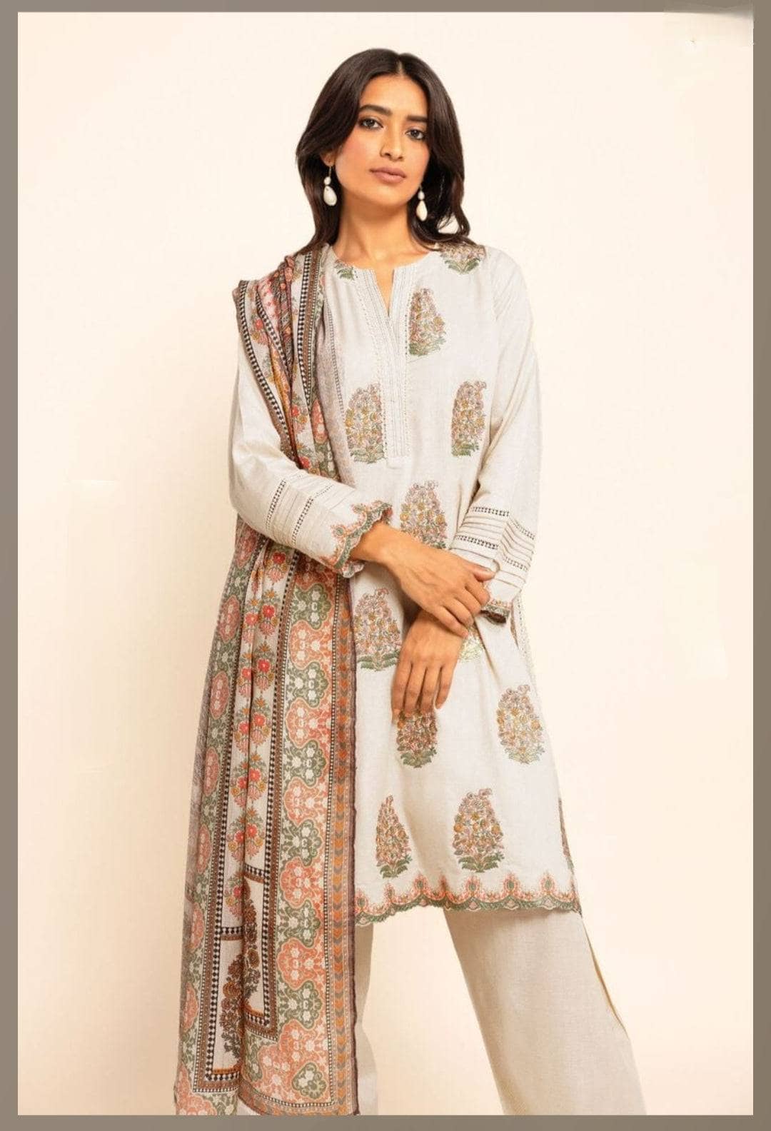 img_khaadi_lawn_24_awwal_boutique