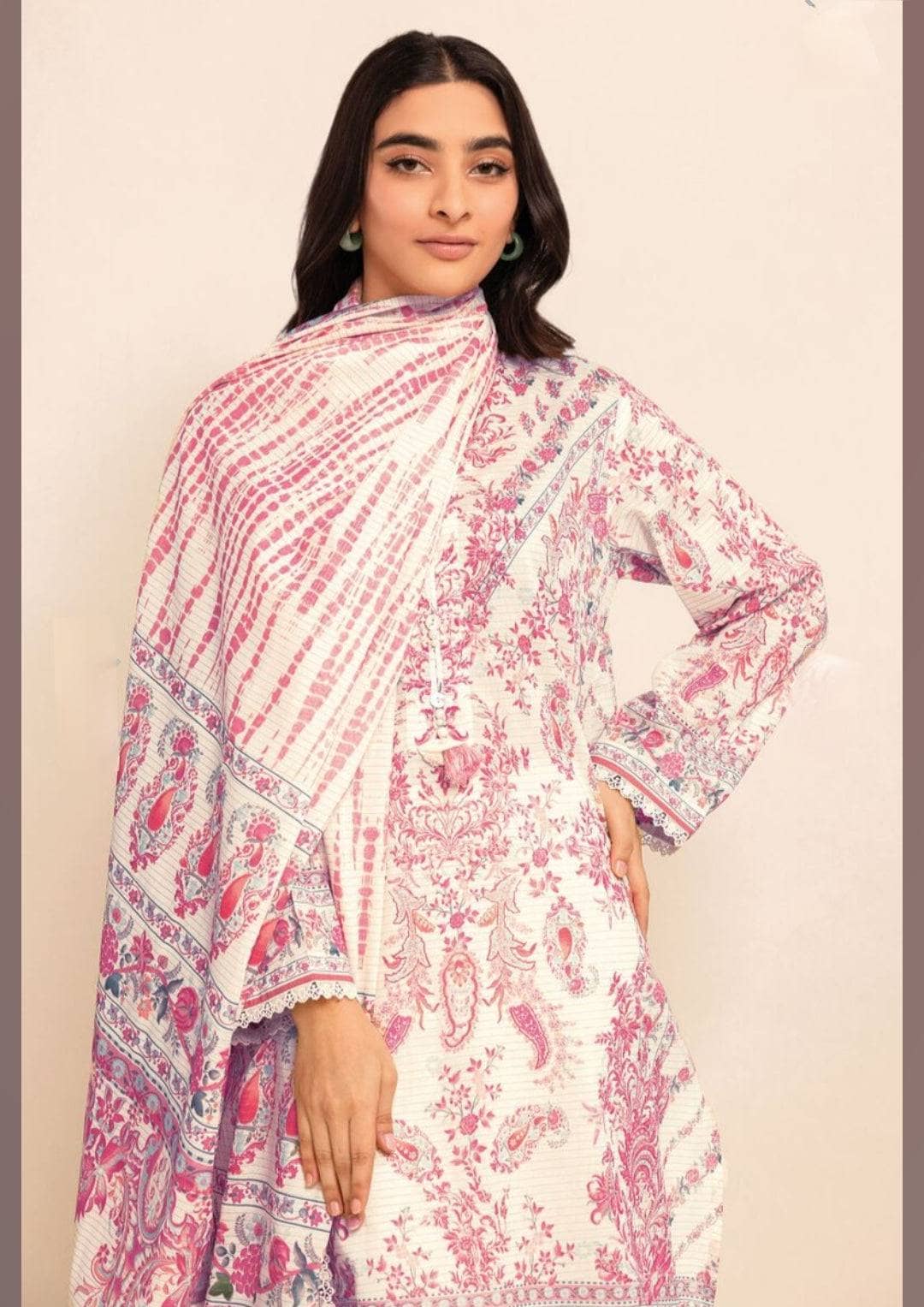 img_khaadi_lawn_23_awwal_boutique