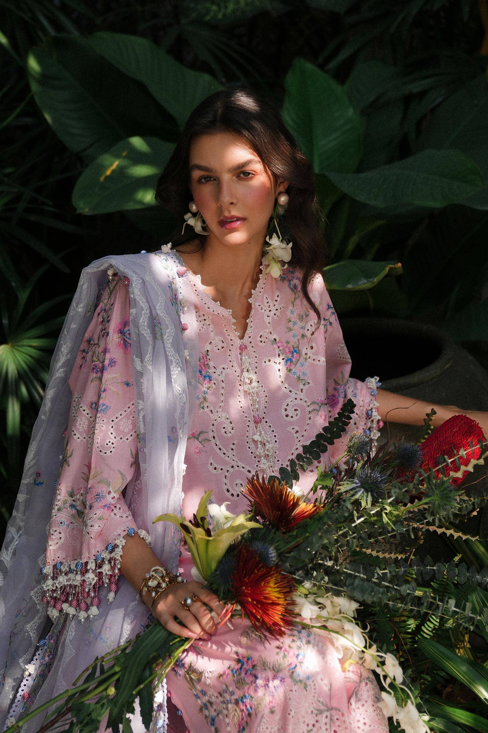 img_sana_safinaz_luxury_lawn_25_awwal_boutique