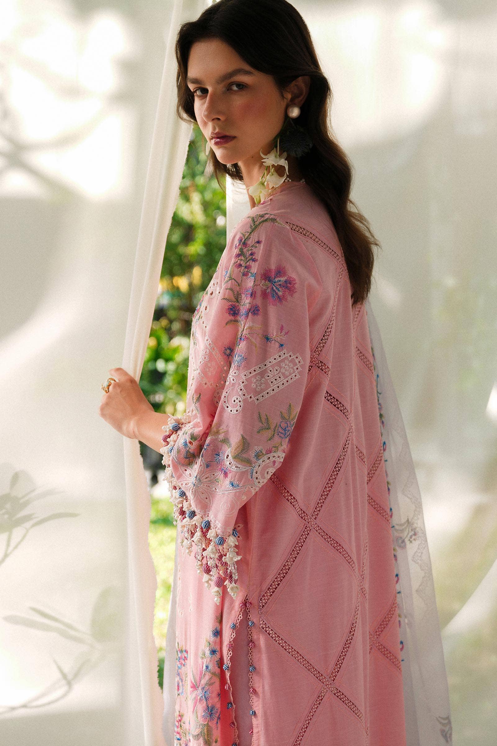 Sana Safinaz Luxury Lawn 25/Vol 1/1B