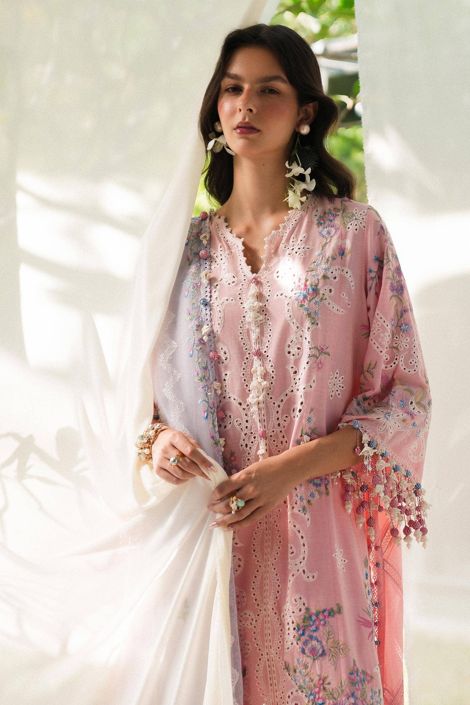 img_sana_safinaz_luxury_lawn_25_awwal_boutique