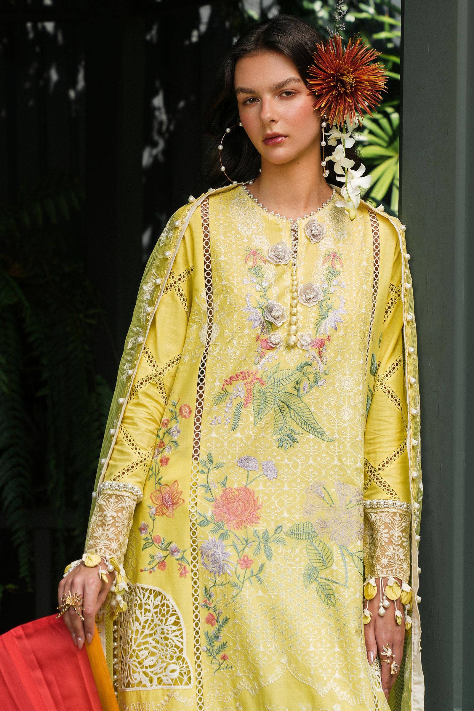 img_sana_safinaz_luxury_lawn_25_awwal_boutique