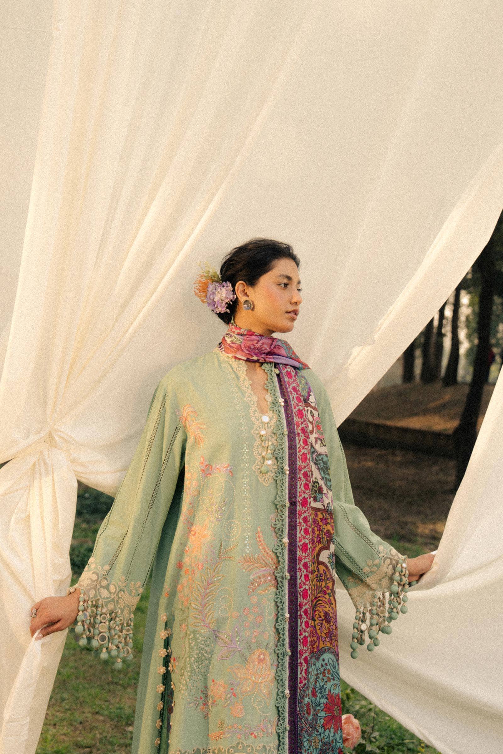 img_sana_safinaz_lawn_awwal_boutique