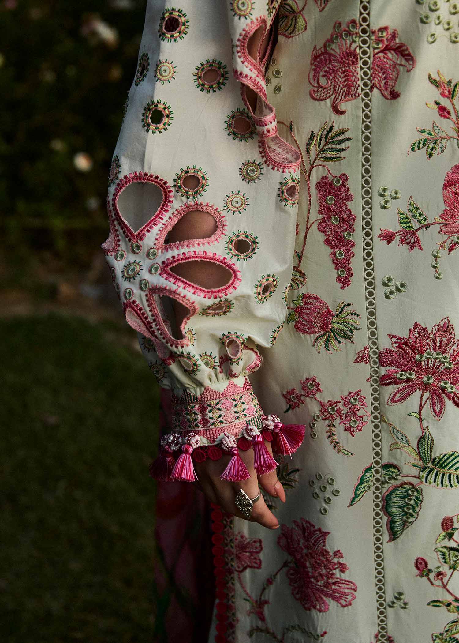 img_hussain_rehar_lawn_awwal_boutique