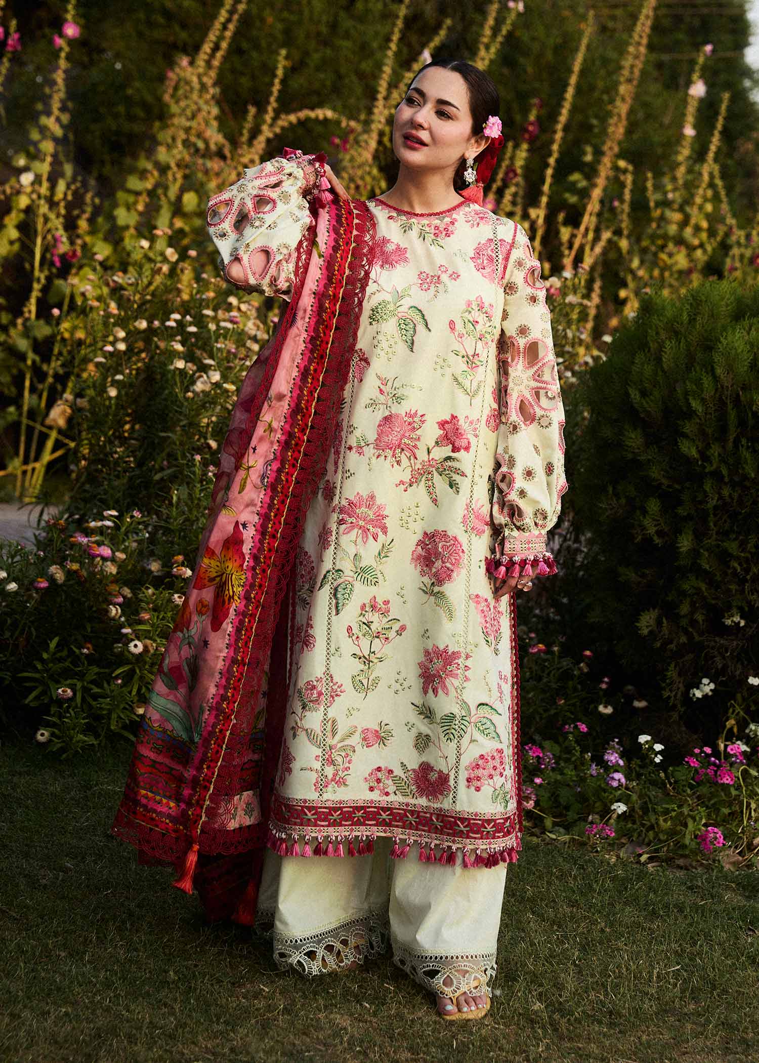 img_hussain_rehar_lawn_awwal_boutique