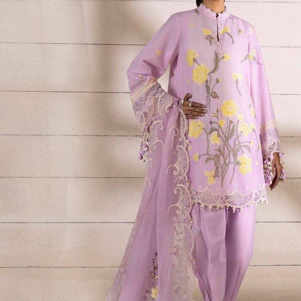 sana Developable Ruled Surfaces Generated by the Curvature Axis