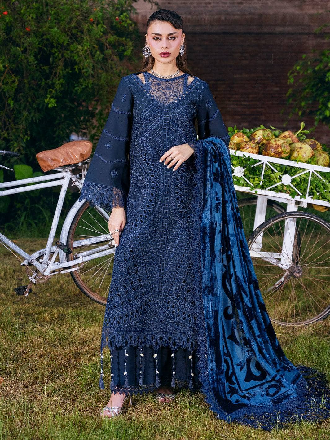 img_mahnur_amelia_luxury_winter_awwal_boutique