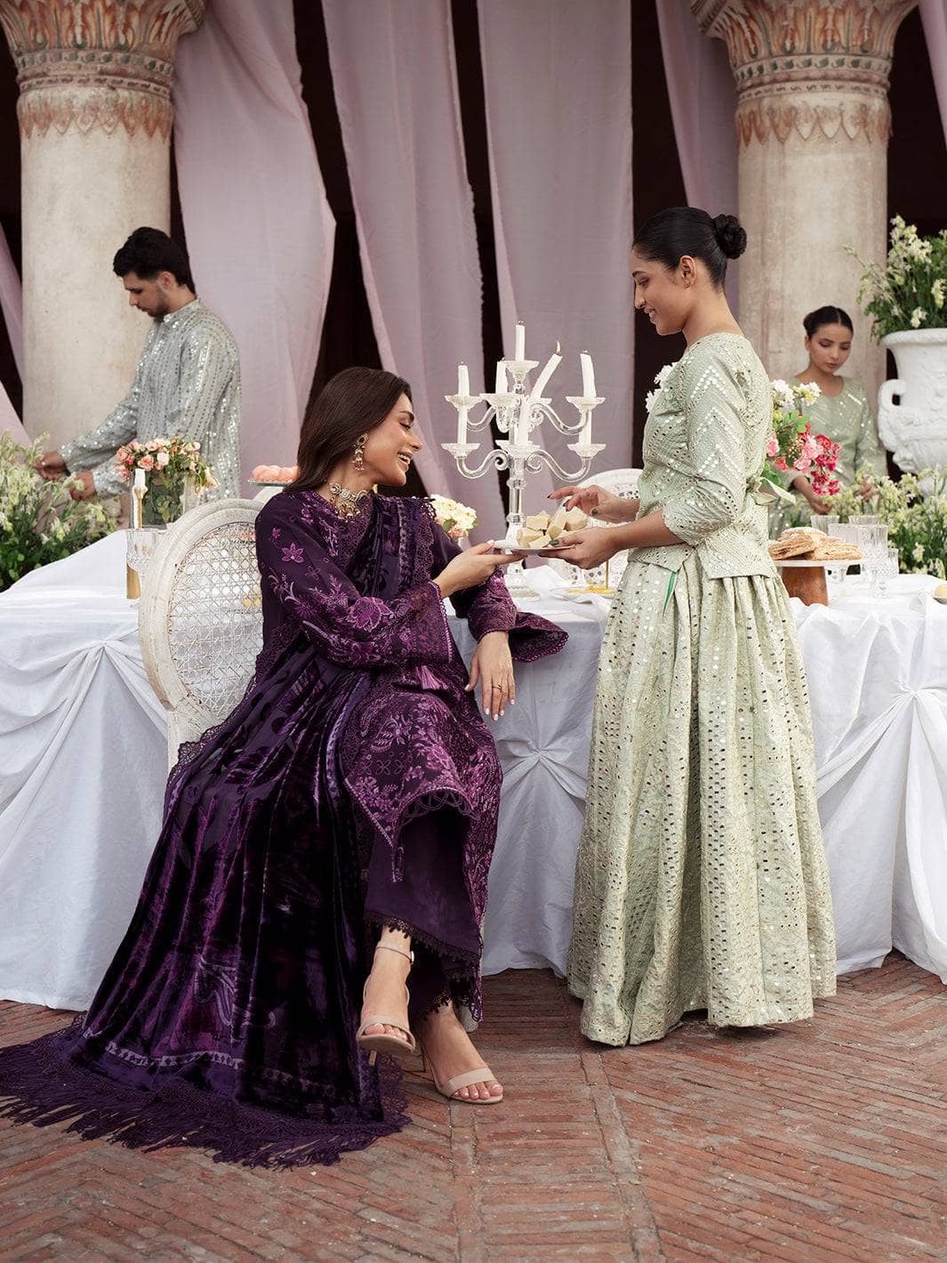 Mahnur Amelia Luxury Winter 26/Velvet Palachi Shawl/Corduroy Rich Plum/AM 10