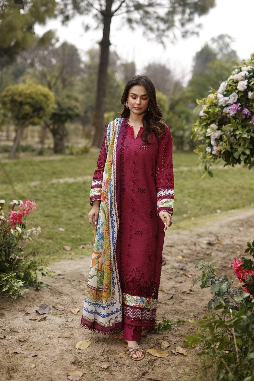 img_manara_by_maria_asif_baig_awwal_boutique